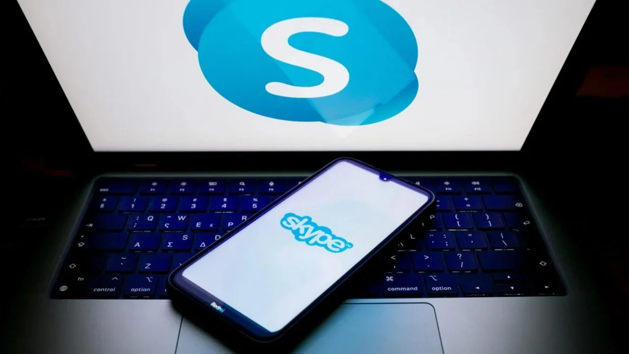Aplikacioni që dominoi tregun e telekomunikacionit në vitet 2000, pas dy dekadash mbyllet Skype