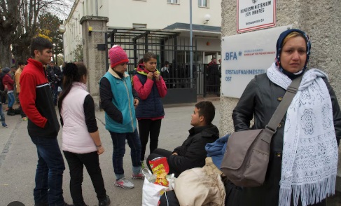 Austria i jep fund bashkimeve familjare për refugjatët vetëm ‘përkohësisht’