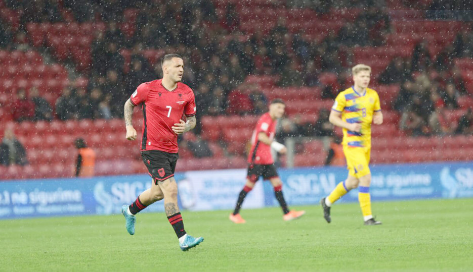 Çalhanoglu elozhe për Kristjan Asllanin, Rei Manaj në garë për çmimin “Lojtari më i mirë i raundit të dytë”