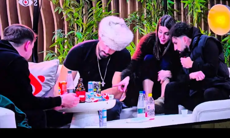 Del miu në shtëpinë e Big Brother, produksioni fik kamerat (VIDEO)