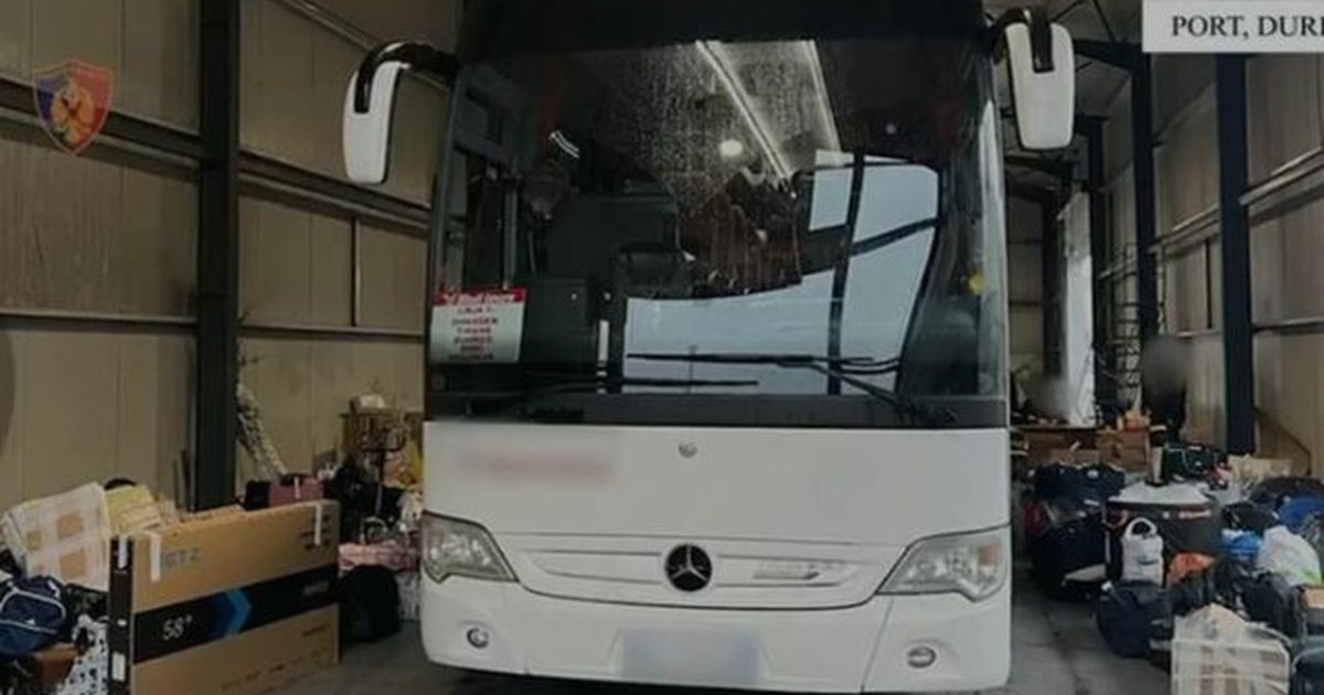 Durrës/ Tentuan të fusnin në Shqipëri 50 mijë euro mall kontrabandë, arrestohet dy shoferët