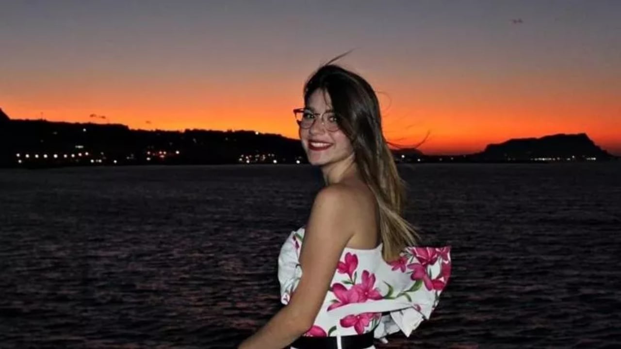 E rëndë në Itali! 22-vjeçarja vritet me thikë në rrugë, zbulohen detajet e para