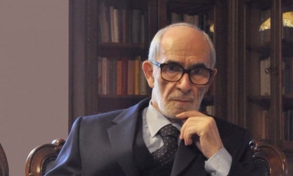 “Enver Hoxha i pashmangshëm si dhe një fjalim për oktapodin e rrezikshëm që na rrezikon të sotmen”