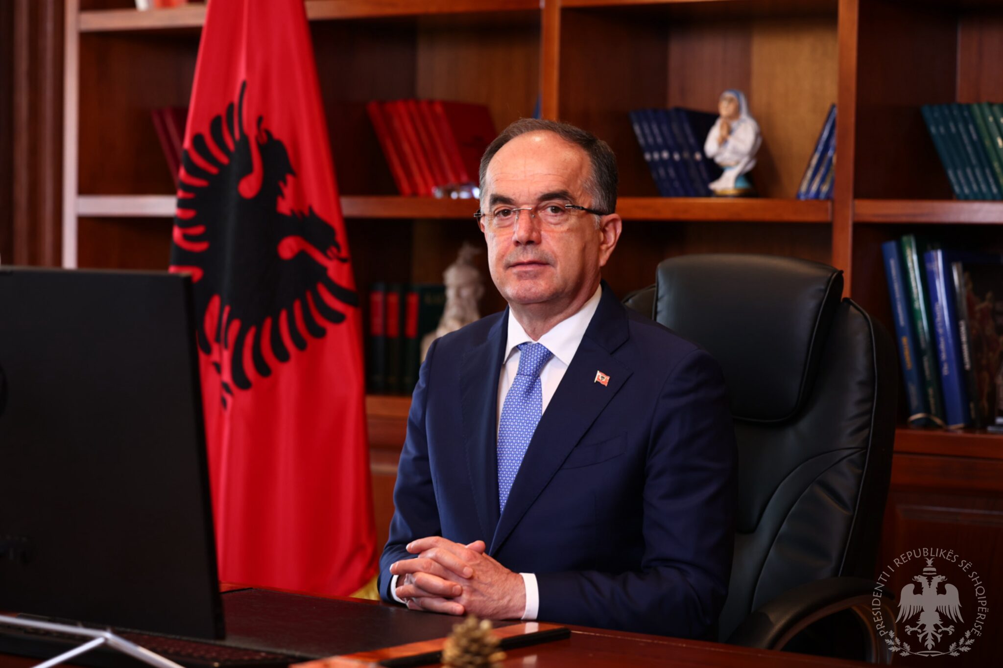 Fitër Bajrami, Presidenti Begaj uron shqiptarët: Begati dhe lumturi për familjet tuaja!