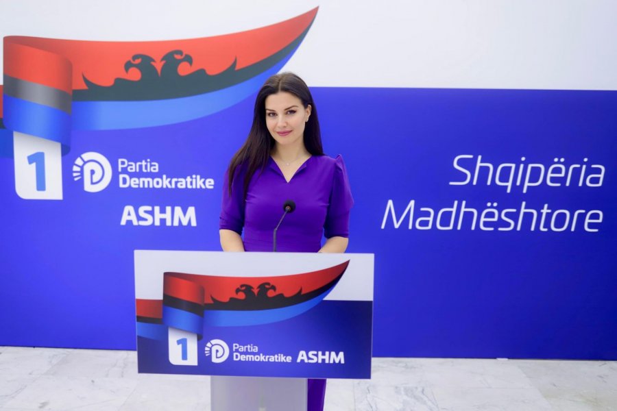 Garo: Rama kopjon programin e PD. Me urdhër të tij, mediat nuk transmetuan fronëzimin e Kryepeshkopit Joani në krye të kishës ortodokse