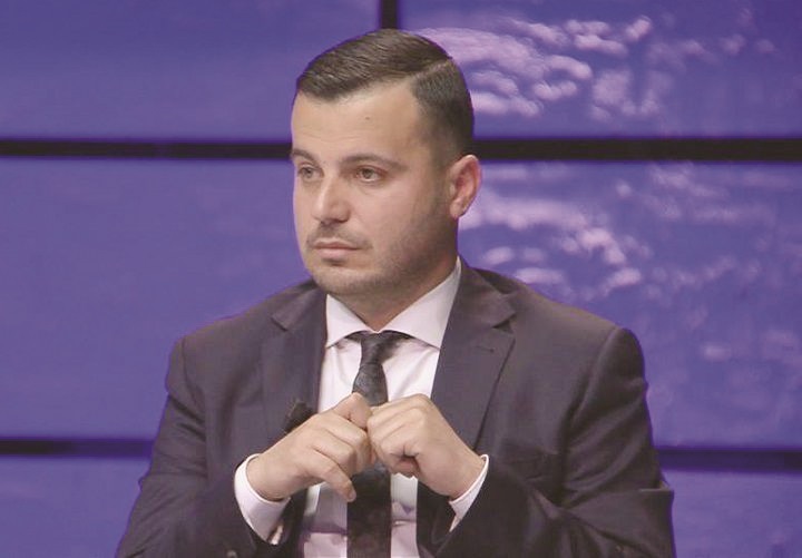 Gazetari: Futja e pajisjeve përgjuese të internetit, ‘bombë’ në duart e qeverisë