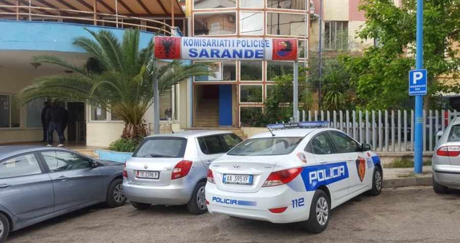 Gjykata e Sarandës liron 17-vjeçarin e arrestuar për plagosje, Prokuroria: U vetëmbrojt