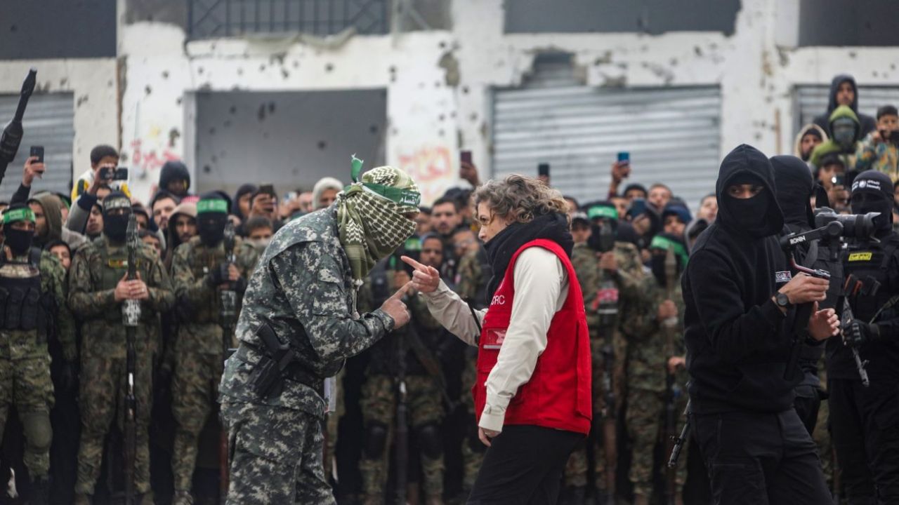Hamasi pranon të lirojë 5 pengje izraelite të dielën, Izraeli kërkon 10 në këmbim të të burgosurve