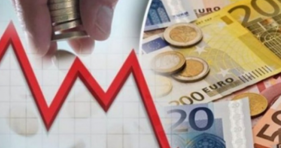 Historike: Sot 1 euro shitet me 100 lekë