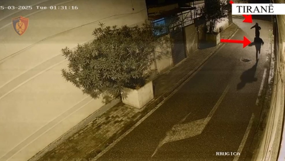 Hodhën lëndë djegëse në oborrin e një banese, arrestohen dy të miturit në Tiranë