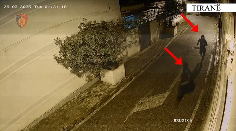 I hodhën benzinë në oborr një personi, arrestohen dy adoleshentët në Tiranë