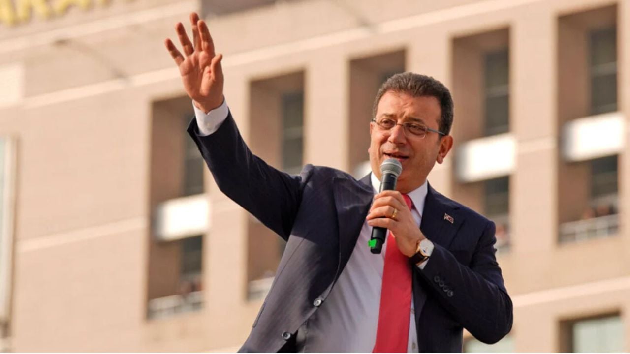 Imamoglu reagon nga burgu pas tubimit masiv në Stamboll: Kombi turk do fitojë, mos e humbni kurrë shpresën