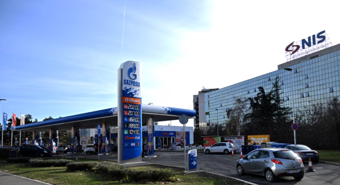 Industria serbe e naftës thotë se sanksionet amerikane ndaj saj janë shtyrë përsëri