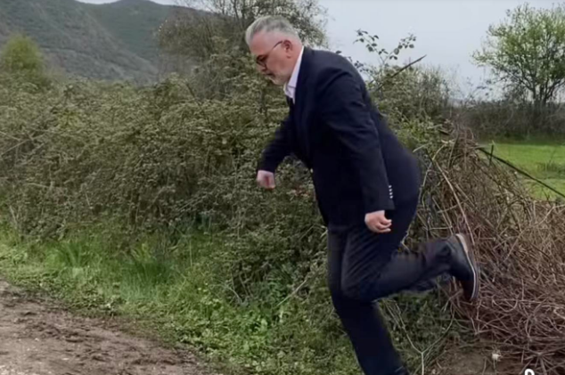 Këlliçi ironizon deputetin Gogu: Një pastor na prezantoi me baletin e tij në kërkim të votave