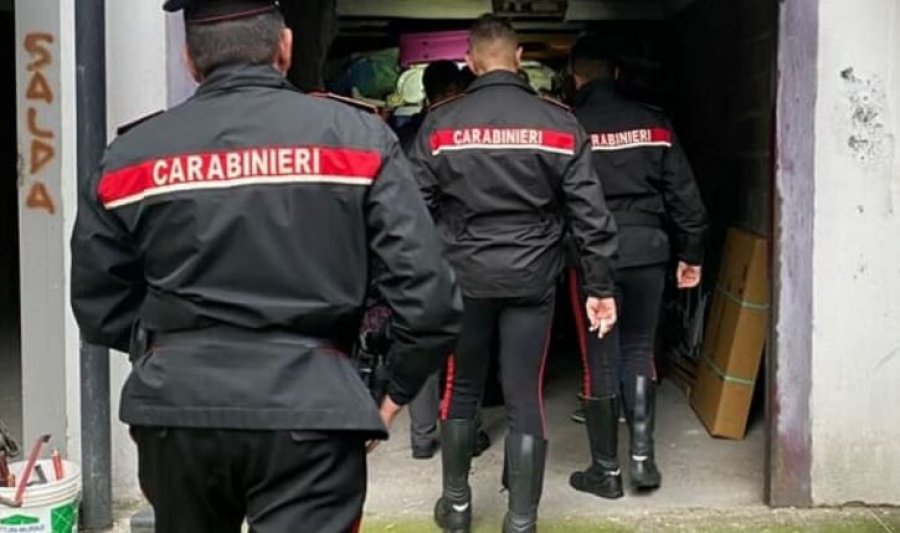 Kokainë dhe marijuanë të fshehur në një kuti, arrestohet shqiptari në Itali