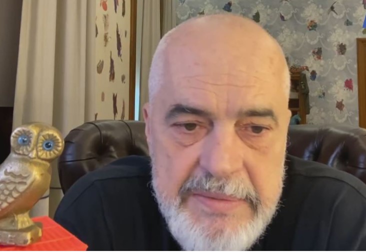 Kryeministri: Në qershor do ta bëjmë pagën minimale 500 euro, hyn në fuqi në janar 2026