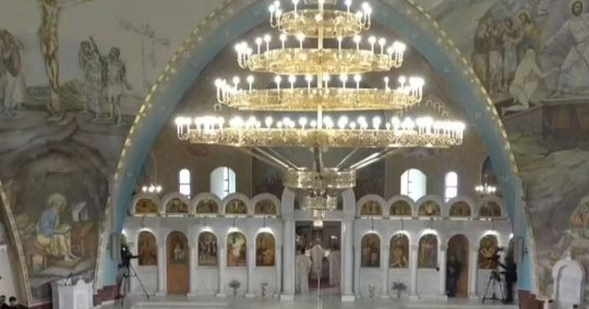 Kryepeshkopi Joan mban liturgjinë e parë në Katedralen “Ngjallja e Krishtit”, mesha mbahet në gjuhën shqipe