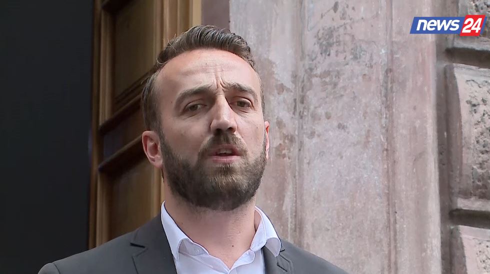 Mbyllja e TikTok, Asocacioni për Gazetarët Shqiptarë dërgon çështjen në “Kushtetuese”: Krijon precedent të rrezikshëm