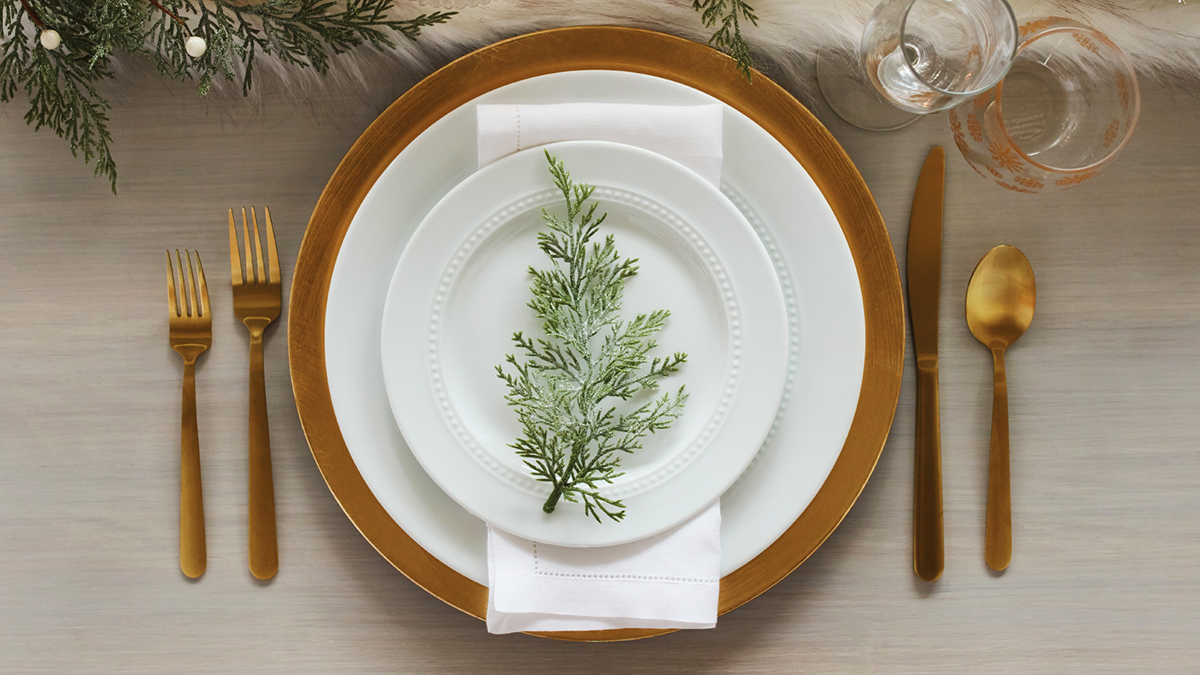 Mënyra e Duhur e Shtrimit të Tryezës për Çdo Rast