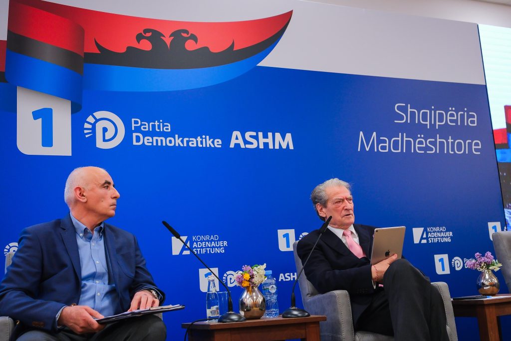 Mjedisi, pyjet dhe kullotat, Berisha: Mafia i ka pushtuar këto fusha