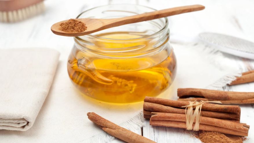 Ndihmon me humbjen e peshës dhe rënien e flokëve, zbuloni benefitet e mëdha të kombinimit të kanellës dhe mjaltit