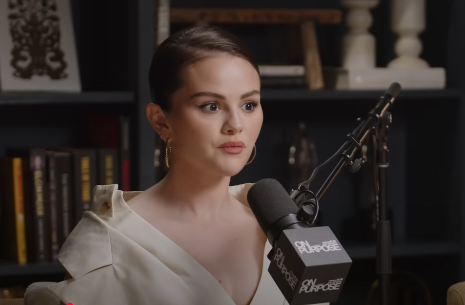 Ndryshimet në peshë për shkak të sëmundjes, Selena Gomez zbulon se mërzitet me komentet: Nuk ndodh njësoj për burrat