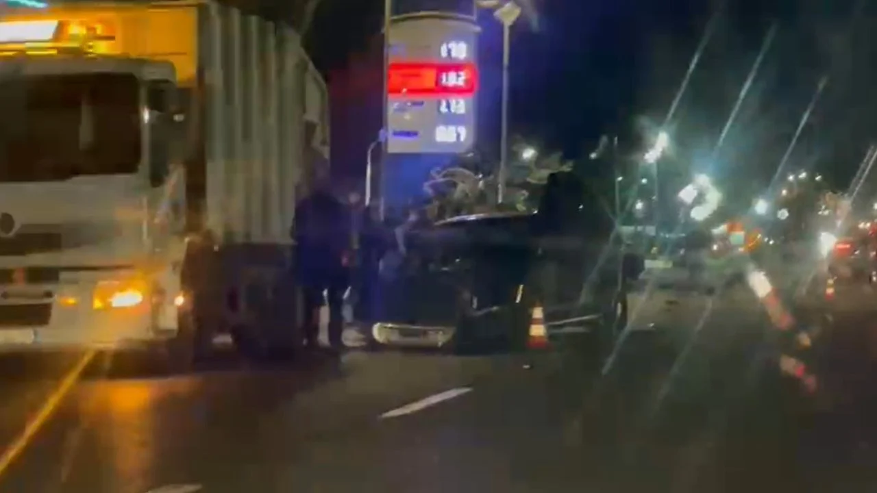 Një aksident i frikshëm ndodhi gjate natës në aksin Elbasan-Rrethrrotullimi i Bradasheshit.