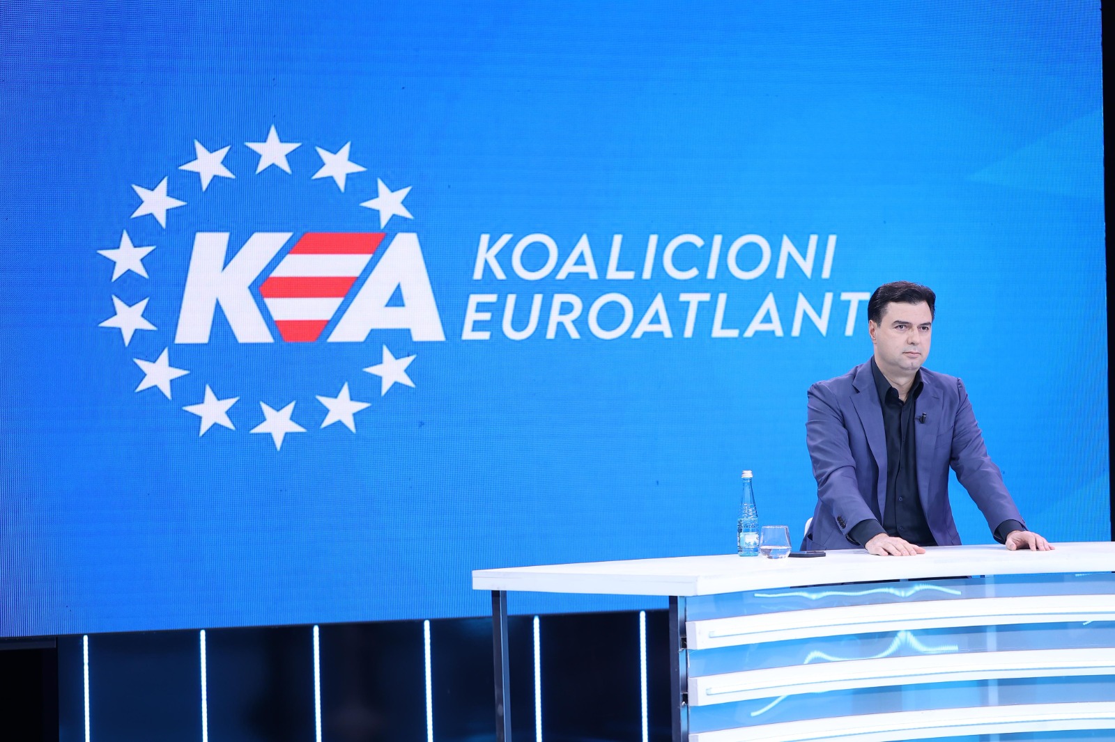 “Një hajdut kapet, Rama sjell tjetrin”, Basha ‘shigjeton’ kryeministrin: Më 11 maj t’i jepet fund këtij sistemi,ku do..