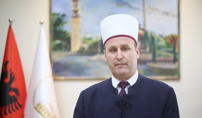 Pas 1 muaj agjërim/ Kreu i KMSH Spahiu uron besimtarët për Fitër Bajram: Uroj që kjo festë të sjellë begati e mirëqenie