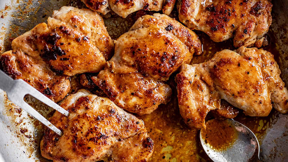 Përtharja e Mishit – 4 Gabime që nuk Duhet t’i Bëni Në Gatim