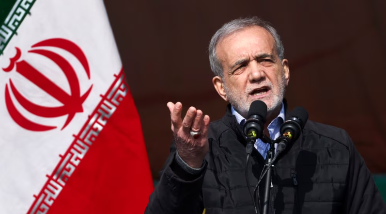 Presidenti i Iranit refuzon thirrjen e Trumpit për bisedime bërthamore