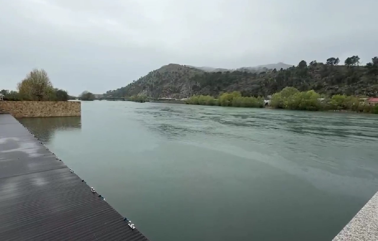 Rama inspekton projektin në hyrjen e lumit Buna: Njësoj si në Lungo Mare në Vlorë…