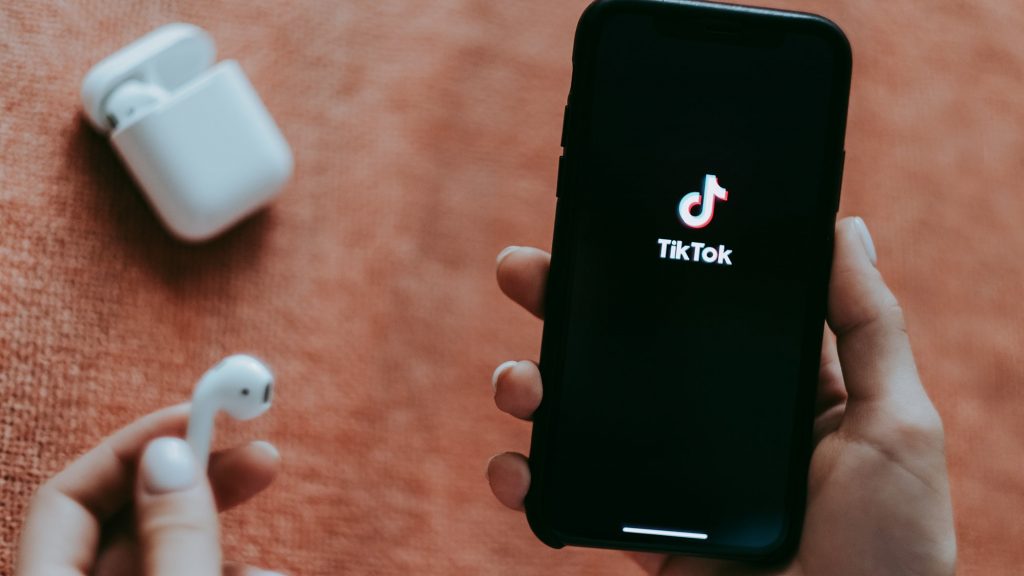 Rama: Procedura për mbylljen e TikTok ka përfunduar për telefonat smart