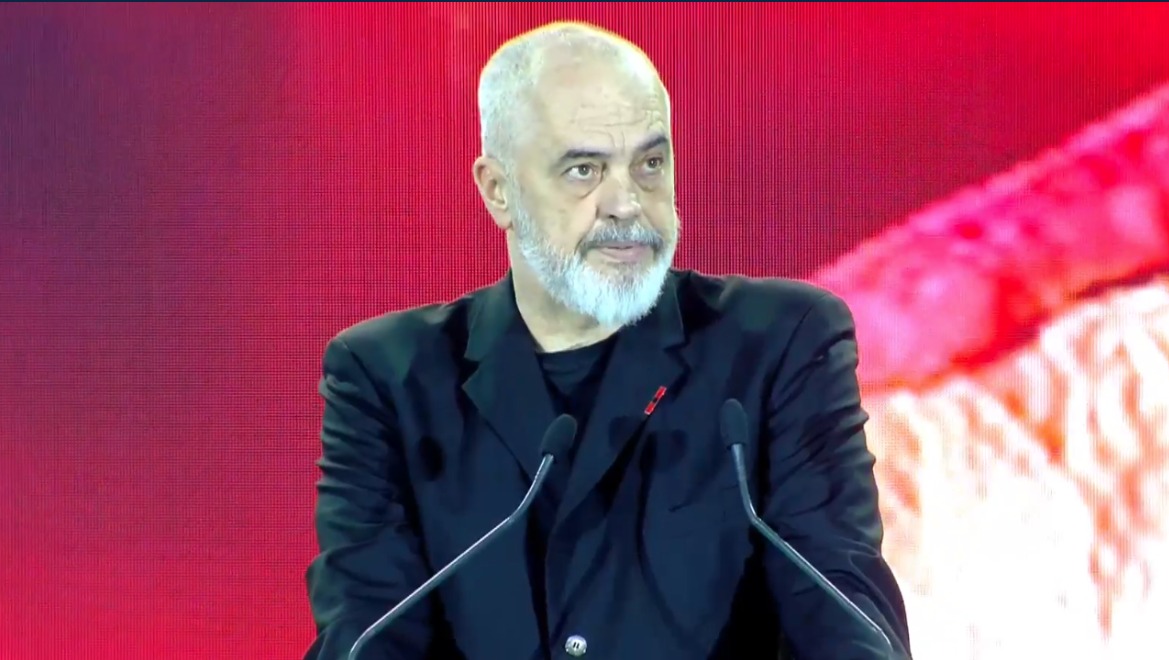 Rama takim me shqiptarët në Kretë: Duhet të bëhemi bashkë në 11 maj! Të bëjmë të mundur që Shqipëria të jetë anëtare e BE