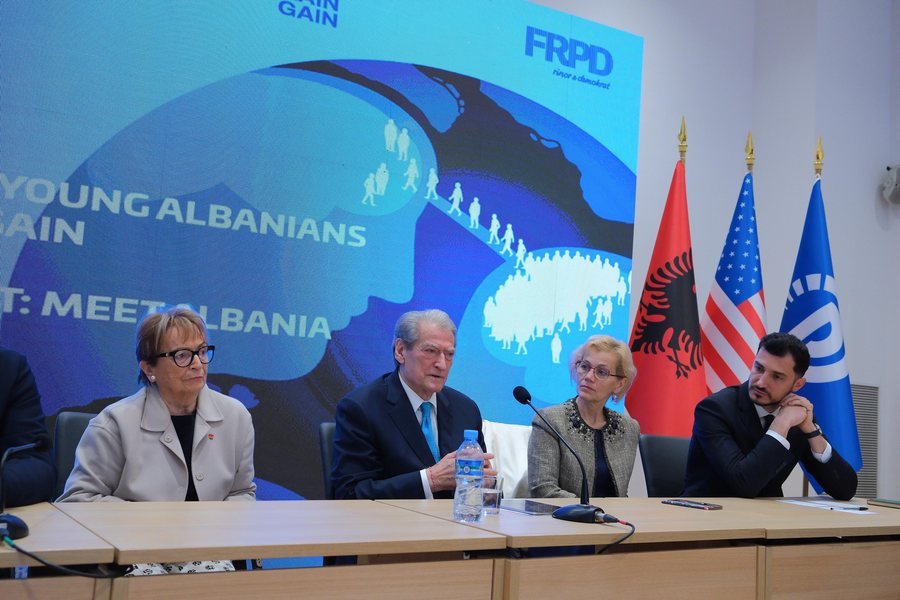 Rama urren të rinjtë”, është një arrogant i lindur dhe e ka në gjak / Berisha: Vendimi i parë do të jetë rikthimi i Tik Tok