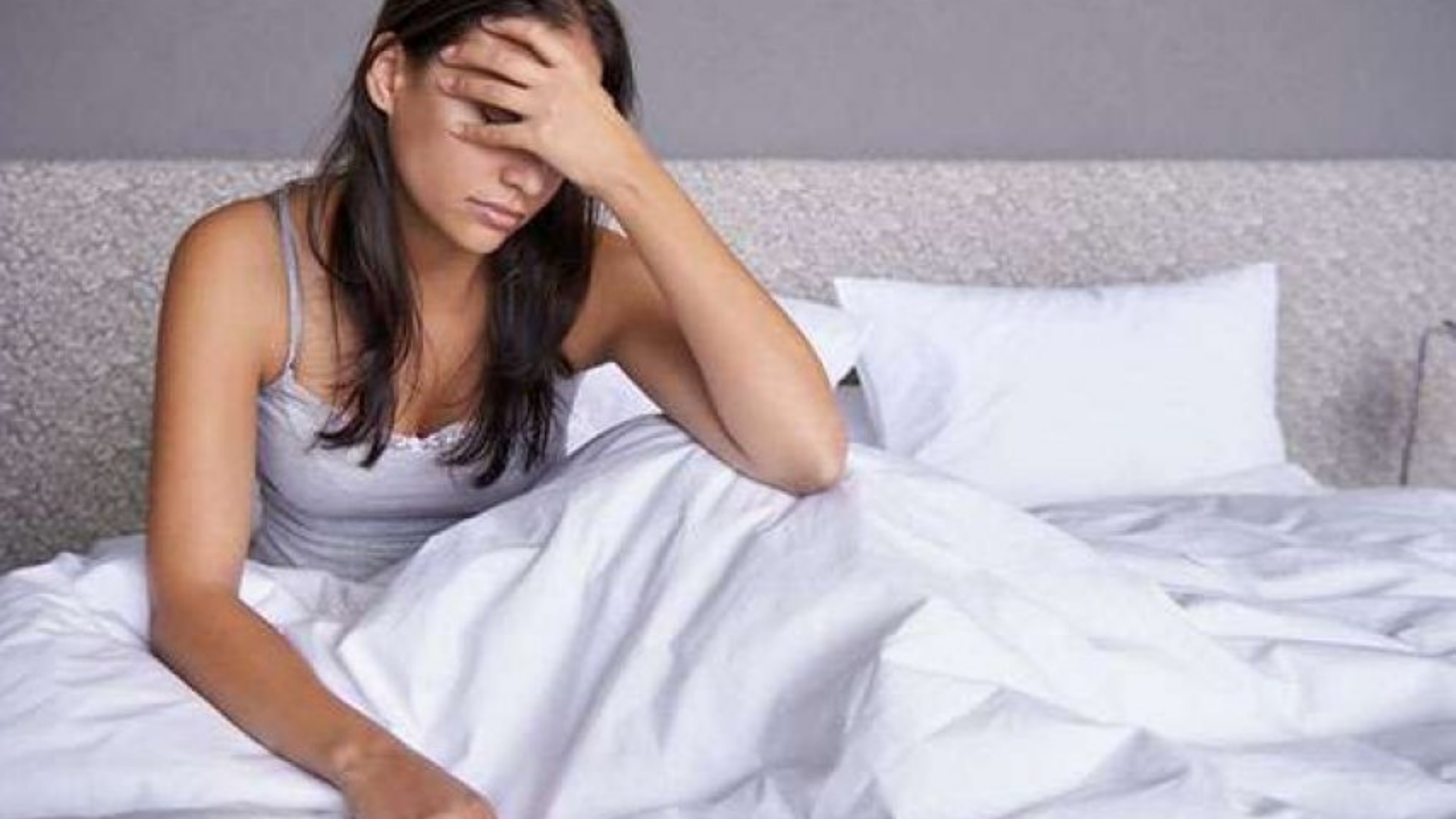 Si ndikon mungesa e gjumit tek emocionet tuaja?