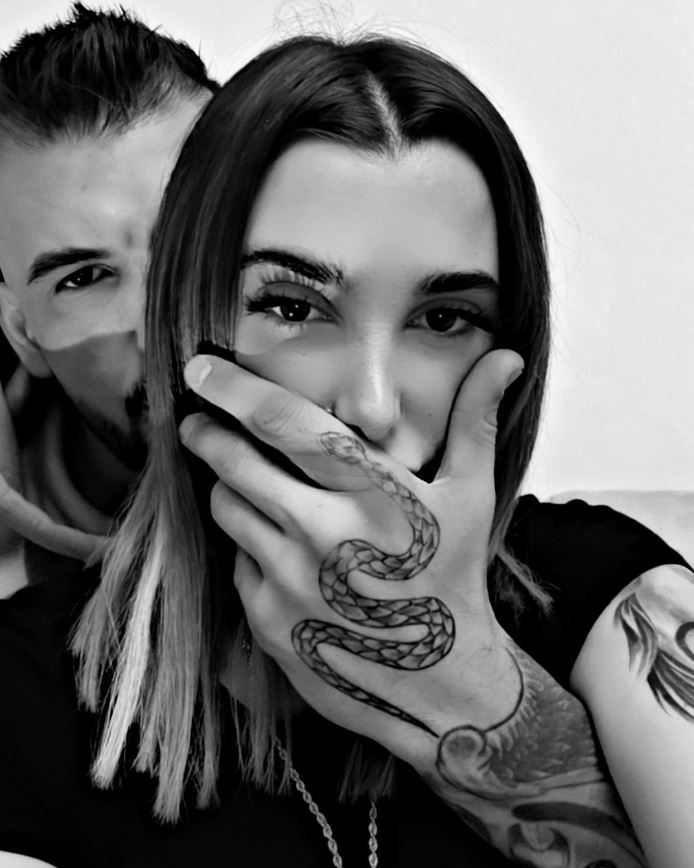 SPAK kontrolle në banesën e saj, reagon Xhovana Nikolli: Shtet ordiner, kanë sekuestruar telefonin e familjarëve…