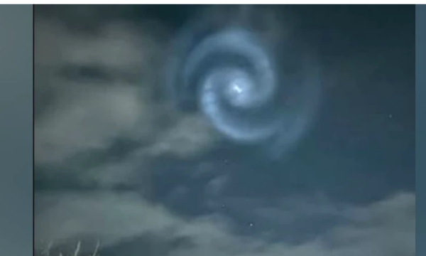 “Spiralja e ndritshme”, çka janë imazhet që u panë mbrëmë edhe në qiellin e Kosovës