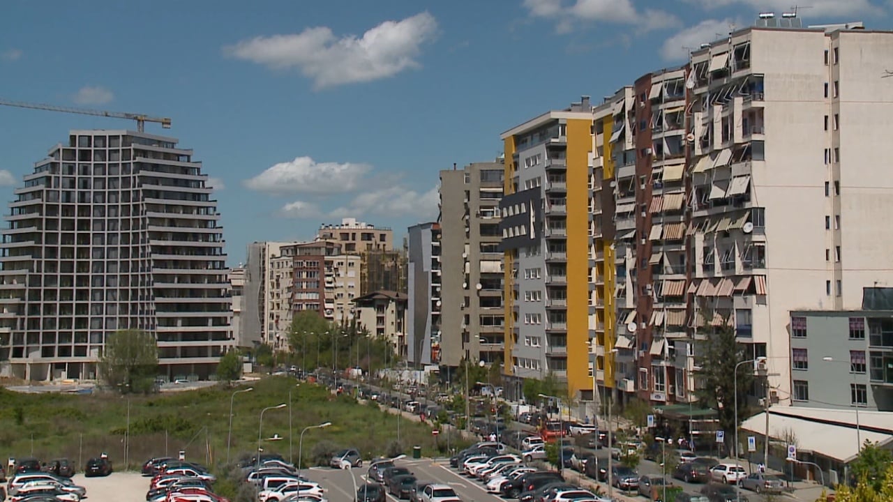 Të huajt blejnë Shqipërinë/ Në 2024 u blenë prona me vlerë 379 milionë euro. U rritën çmimet