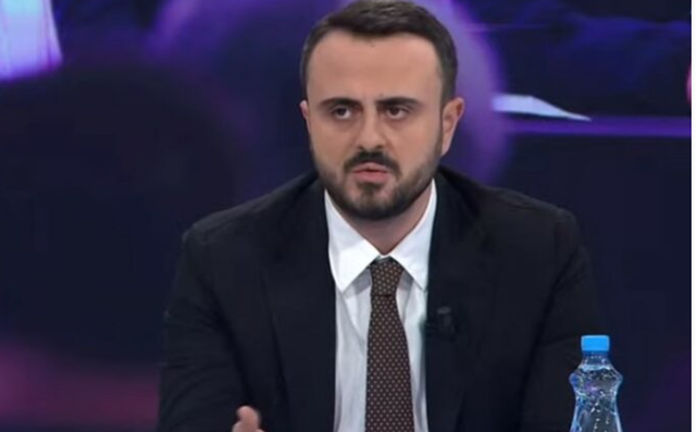 “Të rinjtë, pasuria më e madhe e vendit”, Xhaferri zotohet për kthimin e tyre: Rama i largoi, shqipëria nuk është…