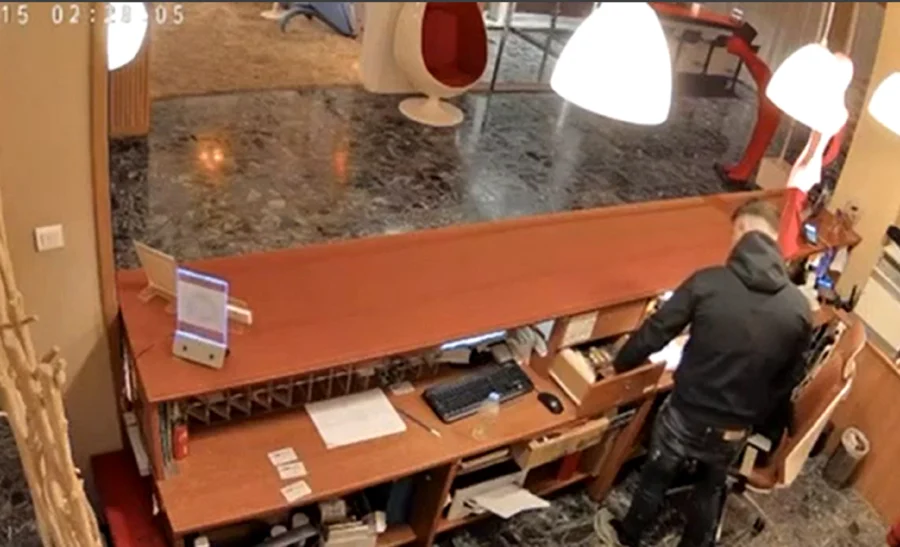 Terrorizonte me armë punonjësit e bizneseve dhe i grabiste, arrestohet 37-vjeçari shqiptar në Greqi (VIDEO)