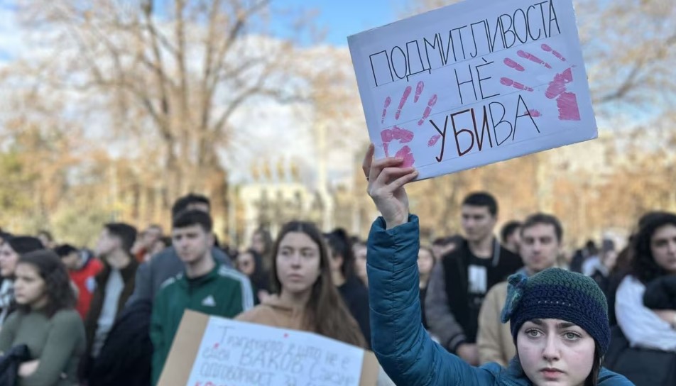 Tragjedia e Koçanit/ Nesër protestë në Shkup, autoritetet thirrje qytetarëve: Tregoni kujdes