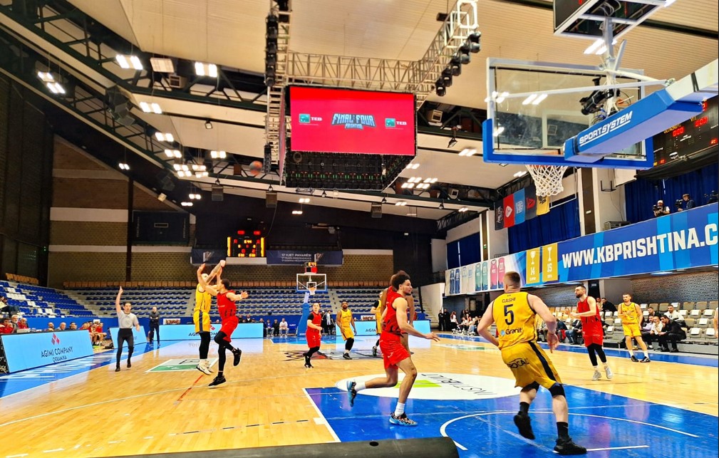 Vëllaznimi fiton Ligën Unike, ekipi gjakovar mund Prishtinën në shtesë, trofeu i parë pas 29 vitesh