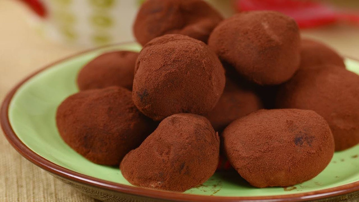 Vetëm me 2 Përbërës – Si të Përgatisni Bonbone me Kakao Vetë në Shtëpi