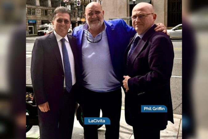 Zgjedhjet e 11 majit/ Mediu takon LaCivita: Ekipi i Chris vjen në Shqipëri javën tjetër