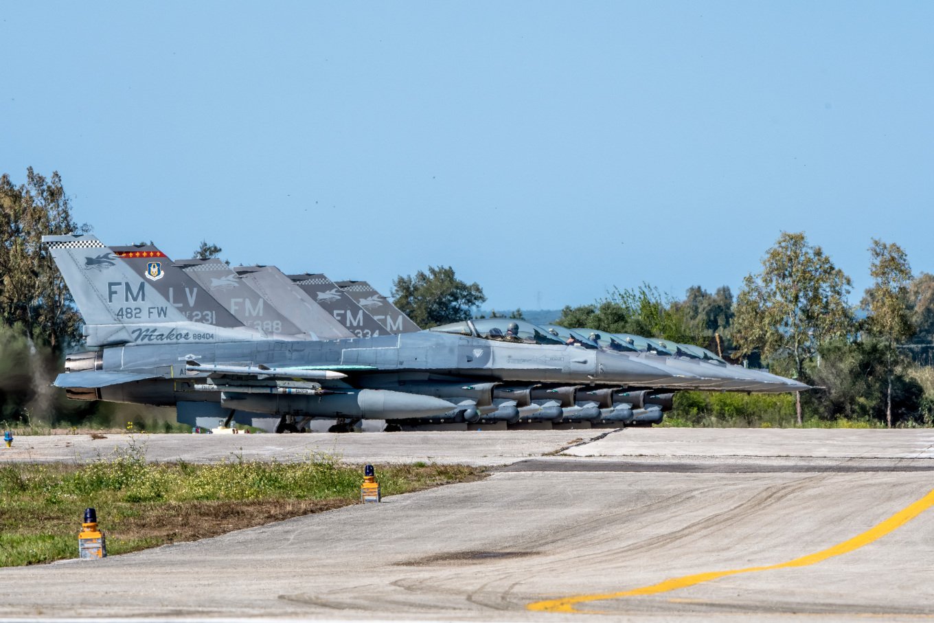1000 fotografë nga e gjithë bota filmojnë stërvitjen ushtarake “Iniochos”