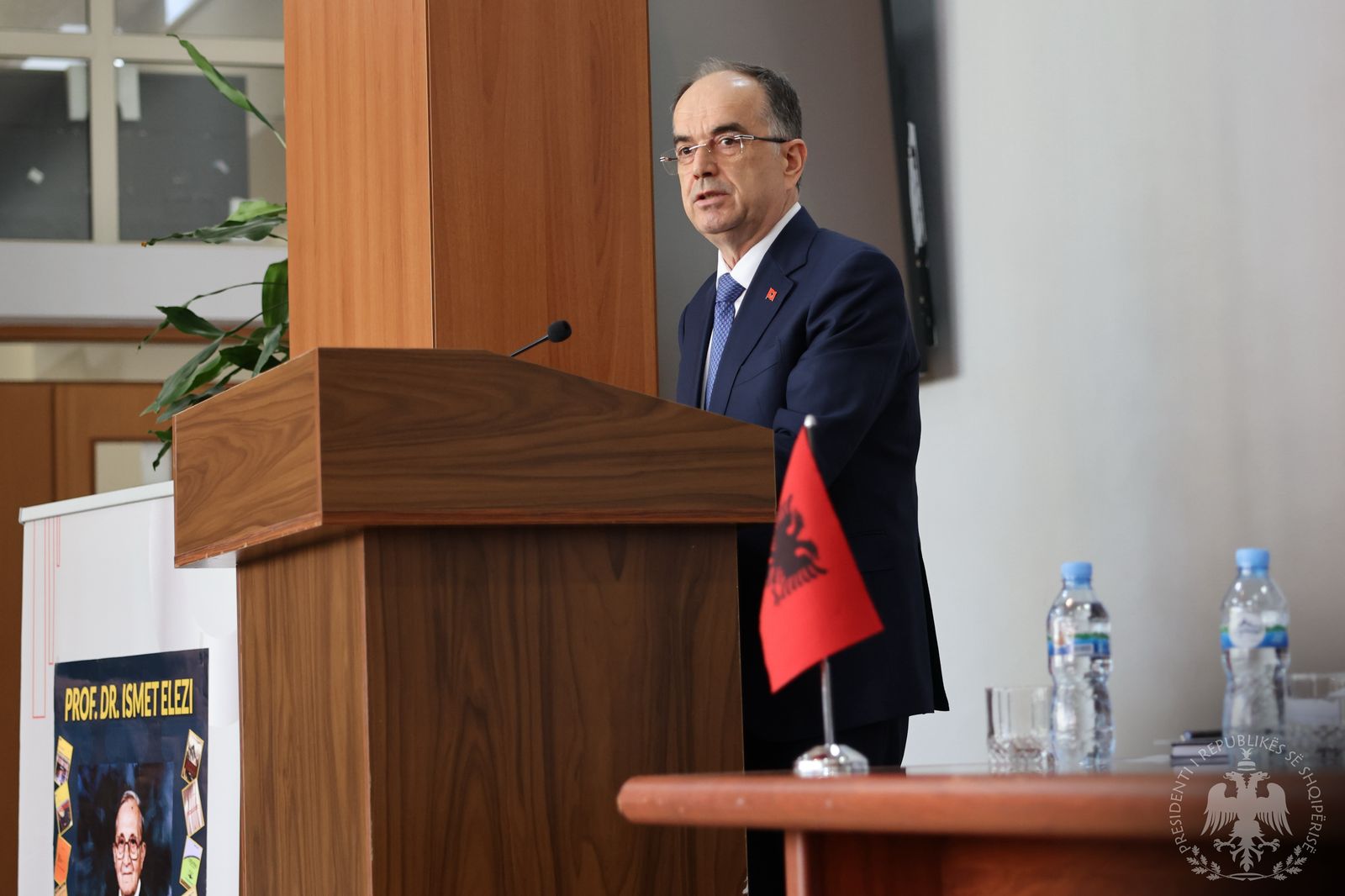 105 vjetori i lindjes së profesorit të së Drejtës Penale, Begaj nderon Ismet Elezin: Drejtësia e re ka nevojë për modele të integritetit