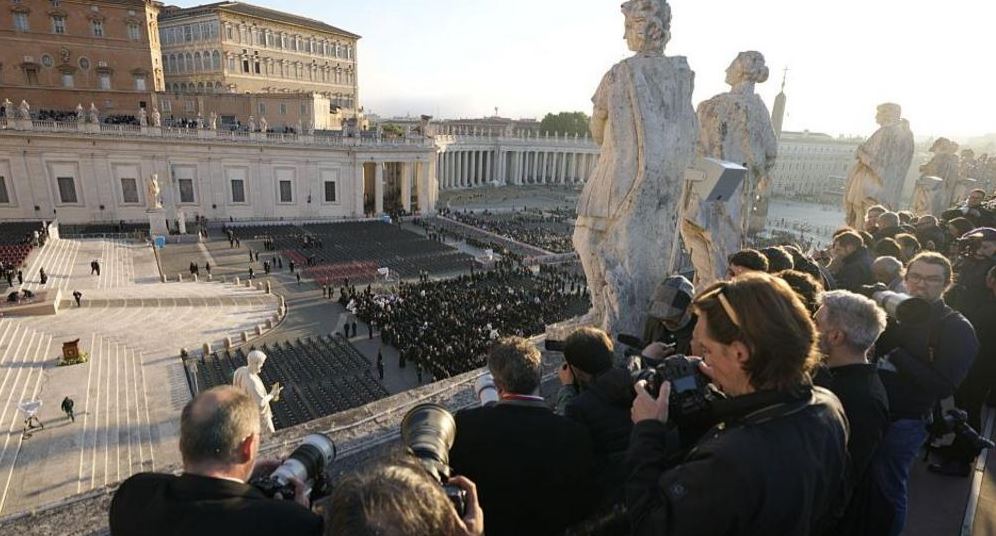 130 delegacione nga bota dhe mbi 200 mijë besimtarë në Funeralin e Papa Françeskut