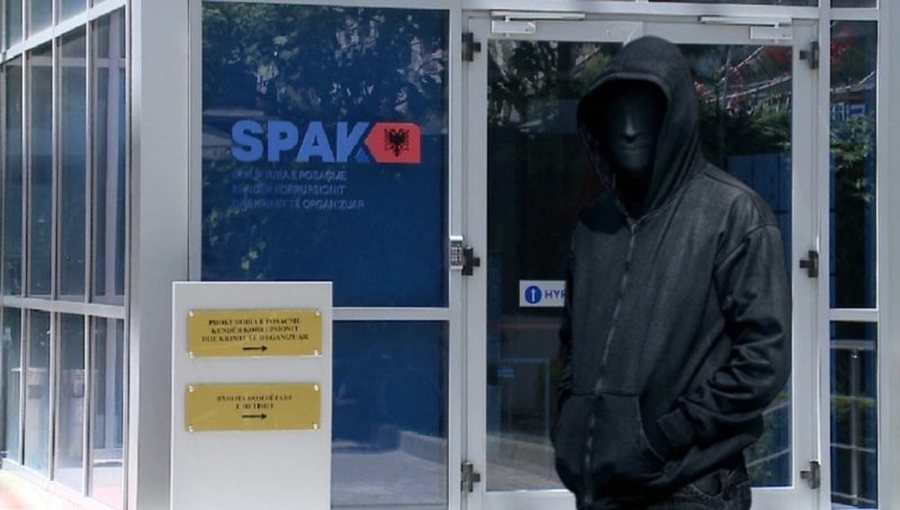 “19 zyrtarë të lartë …”, ish-Prokurori plas deklaratën: Ja si u hakerua SPAK