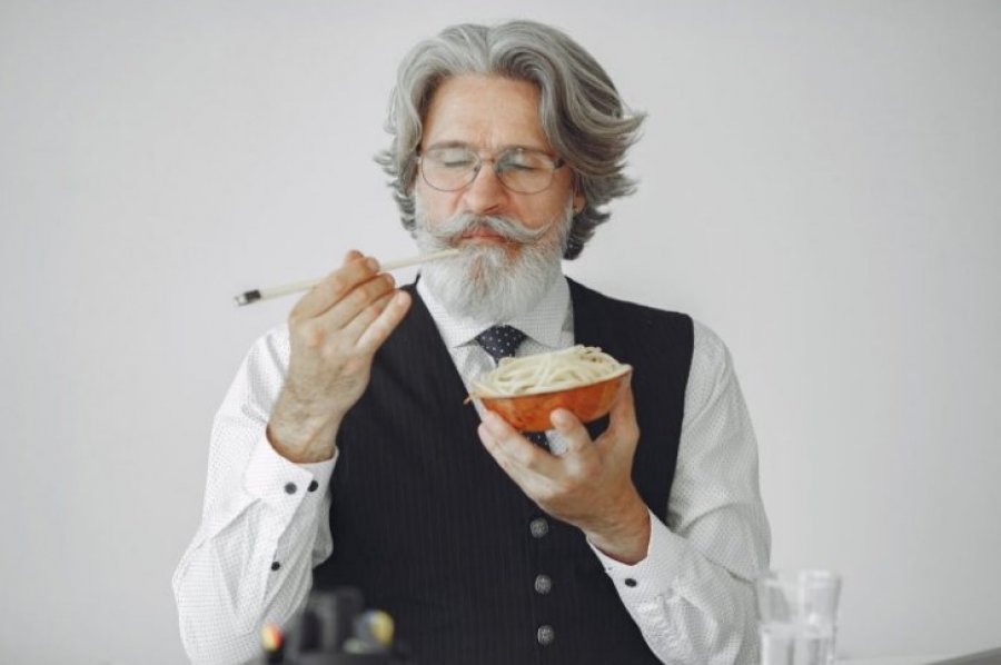 A ekziston ‘dieta e përkryer’ për një plakje të shëndetshme? Ja ç’thotë studimi i Harvardit